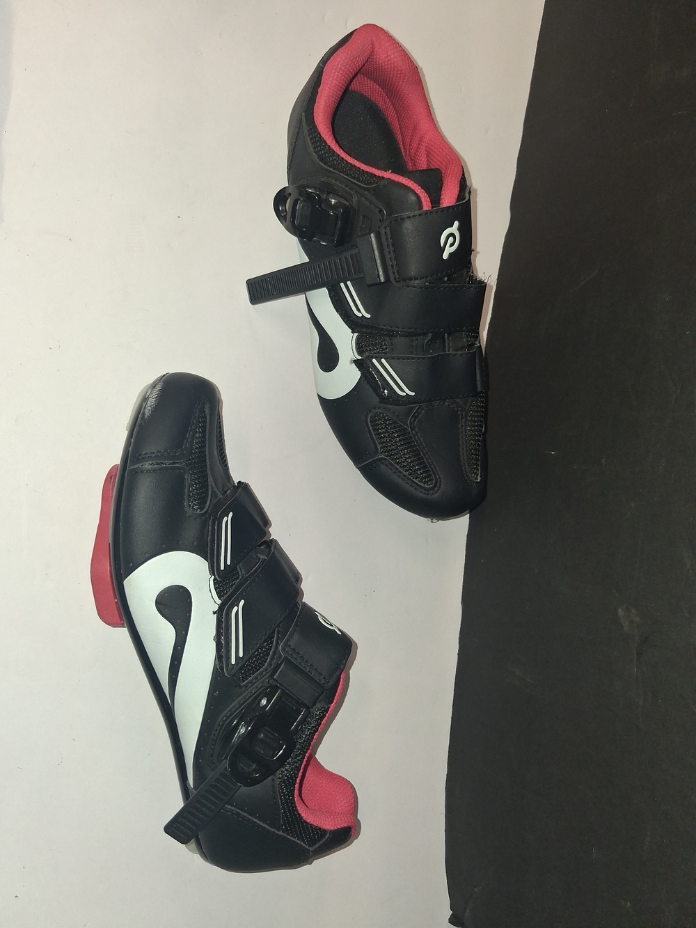 Peloton Cycling Shoes Black Red Size EU 39 Straps